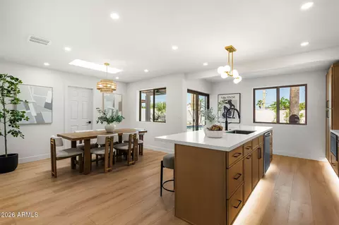 Dining - 4150 E Cannon Dr, Phoenix, AZ 85028 photo 1 of 2