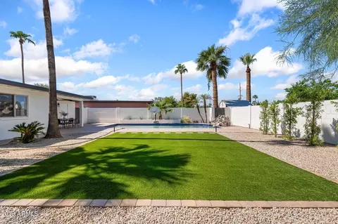 Exterior - 4150 E Cannon Dr, Phoenix, AZ 85028 photo 4 of 6