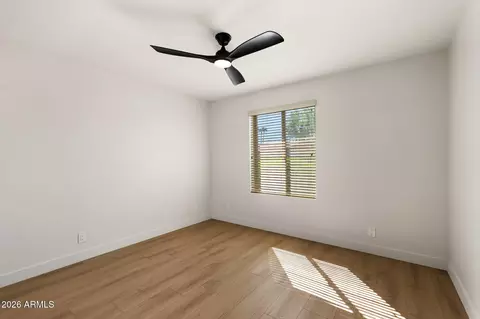 Bedroom - 4150 E Cannon Dr, Phoenix, AZ 85028 photo 3 of 6