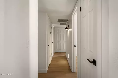 Entry Way - 4150 E Cannon Dr, Phoenix, AZ 85028 photo 2 of 2