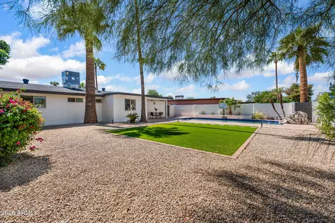 Exterior - 4150 E Cannon Dr, Phoenix, AZ 85028 photo 3 of 6