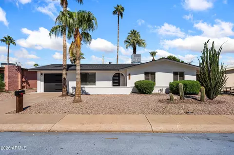 Exterior - 4150 E Cannon Dr, Phoenix, AZ 85028 photo 6 of 6