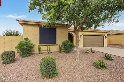 2060 W Wrangler Way, San Tan Valley, AZ 85144