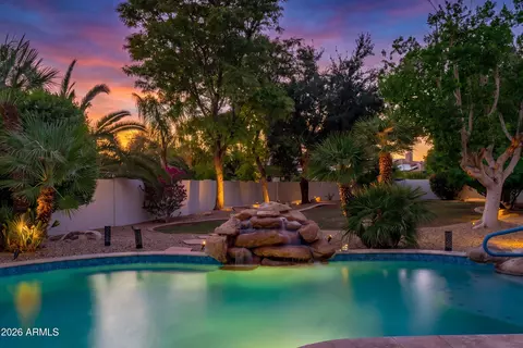 4914 N Valley Gln, Litchfield Park, AZ 85340