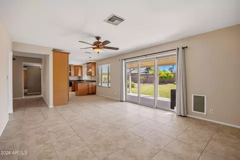 Living - 2543 E Mercer Ln, Phoenix, AZ 85028 photo 5 of 5