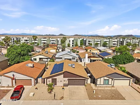 View/Area - 410 E Behrend Dr, Phoenix, AZ 85024 photo 7 of 7