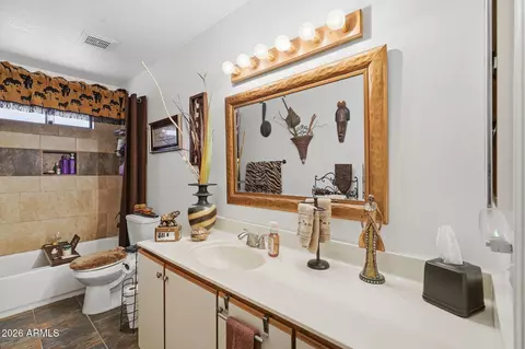 Bath - 410 E Behrend Dr, Phoenix, AZ 85024 photo 3 of 5