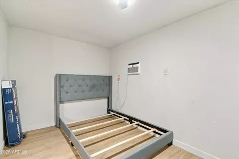 Bedroom - 4233 N 32nd Ave, Phoenix, AZ 85017 photo 5 of 6