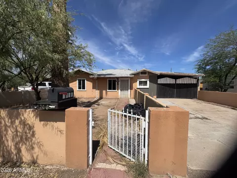 Exterior - 1746 E Monte Vista Rd, Phoenix, AZ 85006 photo 2 of 3