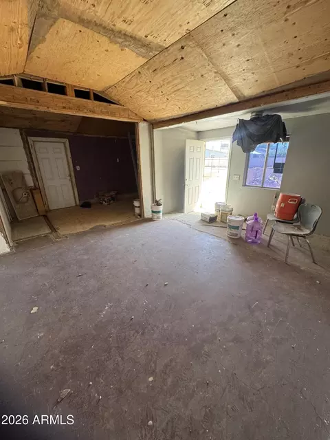 Entry Way - 1746 E Monte Vista Rd, Phoenix, AZ 85006 photo 1 of 2