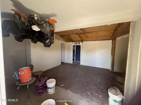 Living - 1746 E Monte Vista Rd, Phoenix, AZ 85006 photo 1 of 1