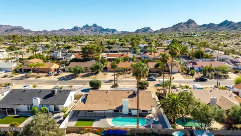 View/Area - 2324 E Cortez St, Phoenix, AZ 85028 photo 6 of 8
