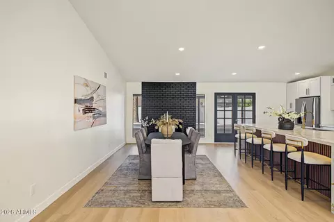 Dining - 2324 E Cortez St, Phoenix, AZ 85028 photo 3 of 3