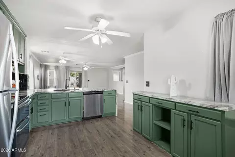 Kitchen - 11014 E Flossmoor Cir, Mesa, AZ 85208 photo 4 of 5