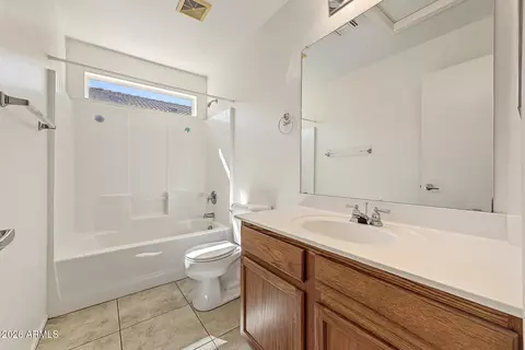 Bath - 4106 E Chambers St, Phoenix, AZ 85040 photo 4 of 4