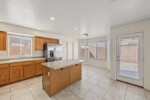 Kitchen - 4106 E Chambers St, Phoenix, AZ 85040 photo 3 of 4