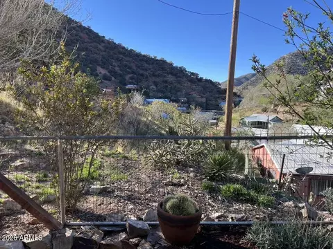 Exterior - 253 Brewery Ave # B, Bisbee, AZ 85603 photo 4 of 6