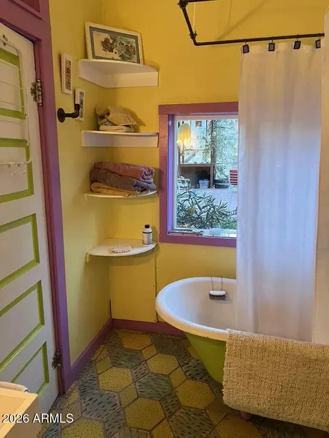 Bath - 253 Brewery Ave # B, Bisbee, AZ 85603 photo 1 of 2