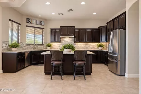 Kitchen - 1532 N Roadrunner Rd, Apache Junction, AZ 85119 photo 3 of 4