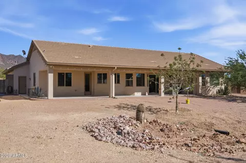 Exterior - 1532 N Roadrunner Rd, Apache Junction, AZ 85119 photo 10 of 11