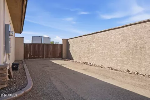 Exterior - 1532 N Roadrunner Rd, Apache Junction, AZ 85119 photo 9 of 11