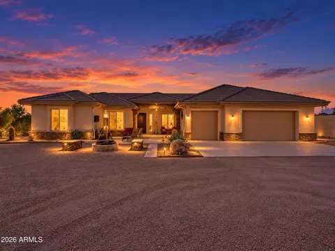 Exterior - 1532 N Roadrunner Rd, Apache Junction, AZ 85119 photo 6 of 11