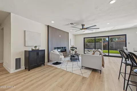 Living - 1330 E Catalina Dr, Phoenix, AZ 85014 photo 1 of 4