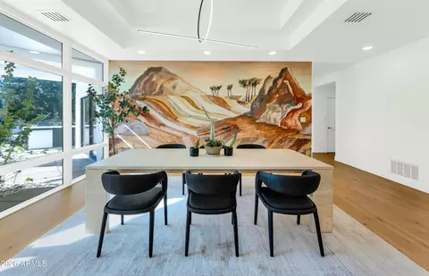 Dining - 4627 E Sanna St, Phoenix, AZ 85028 photo 1 of 3