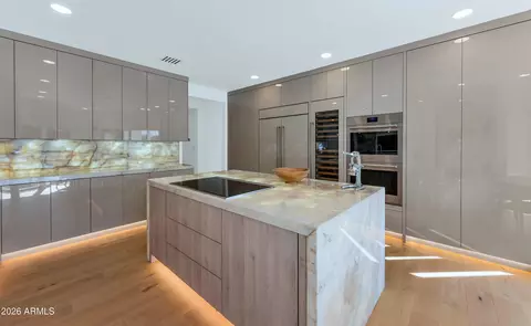 Kitchen - 4627 E Sanna St, Phoenix, AZ 85028 photo 5 of 5