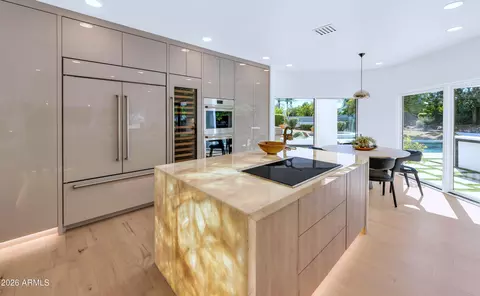 Kitchen - 4627 E Sanna St, Phoenix, AZ 85028 photo 3 of 5
