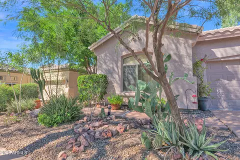 Exterior - 3102 W Eagle Claw Dr, Phoenix, AZ 85086 photo 1 of 12