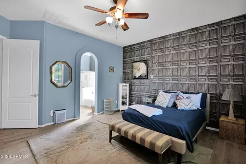 Bedroom - 3102 W Eagle Claw Dr, Phoenix, AZ 85086 photo 2 of 3