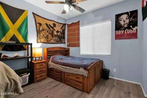 Bedroom - 3102 W Eagle Claw Dr, Phoenix, AZ 85086 photo 3 of 3