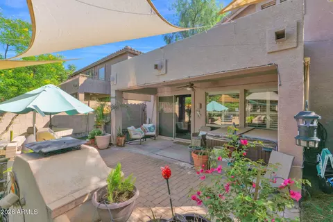 Exterior - 3102 W Eagle Claw Dr, Phoenix, AZ 85086 photo 10 of 12