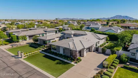 View/Area - 2665 E Hummingbird Way, Gilbert, AZ 85297 photo 3 of 11