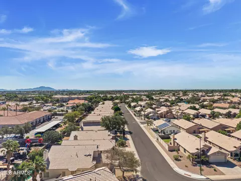 View/Area - 417 S Ash St, Gilbert, AZ 85233 photo 1 of 5