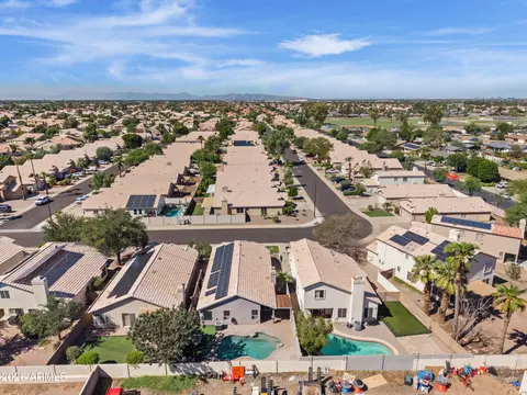 View/Area - 417 S Ash St, Gilbert, AZ 85233 photo 3 of 5