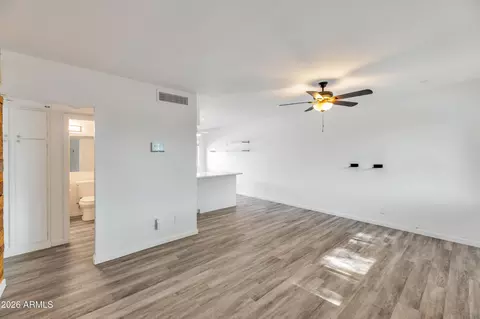 Living - 749 E Montebello Ave #229, Phoenix, AZ 85014 photo 2 of 4