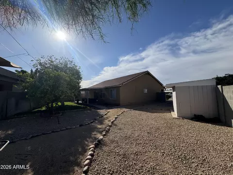 Exterior - 2739 E Beverly Ln, Phoenix, AZ 85032 photo 4 of 12