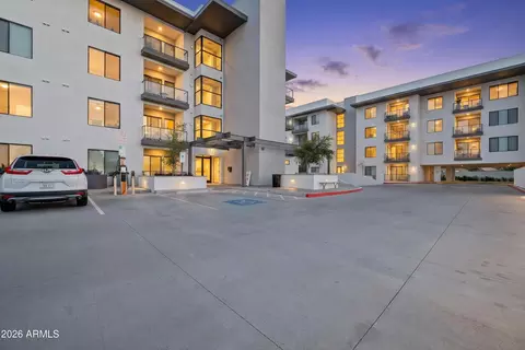 7300 Earll Dr #4015, Scottsdale, AZ 85251