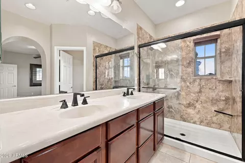 Bath - 3935 E Rough Rider Rd #1014, Phoenix, AZ 85050 photo 3 of 4