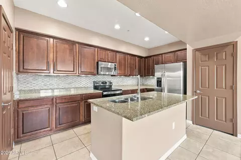 Kitchen - 3935 E Rough Rider Rd #1014, Phoenix, AZ 85050 photo 1 of 4
