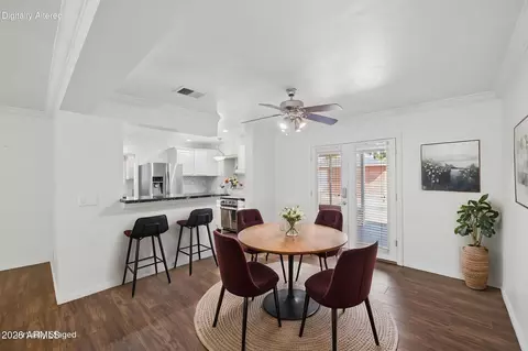 Dining - 1802 E Missouri Ave, Phoenix, AZ 85016 photo 1 of 1