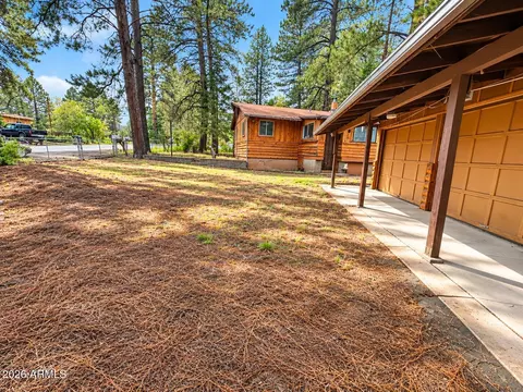 Exterior - 471 Comanche St, Flagstaff, AZ 86005 photo 6 of 8