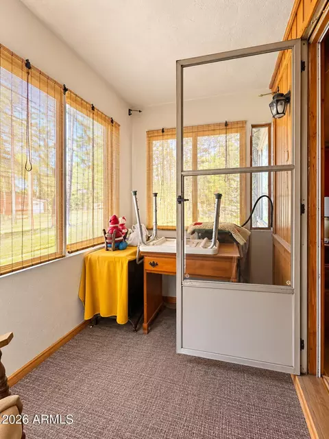 Exterior - 471 Comanche St, Flagstaff, AZ 86005 photo 4 of 8