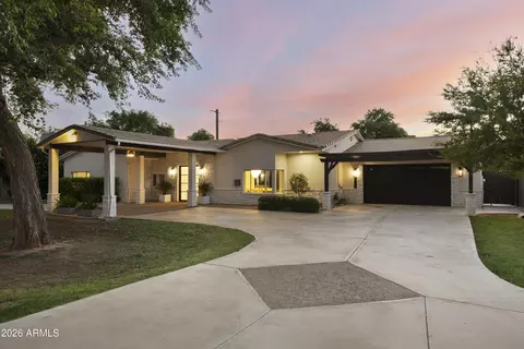 Exterior - 4202 N 33rd St, Phoenix, AZ 85018 photo 1 of 9