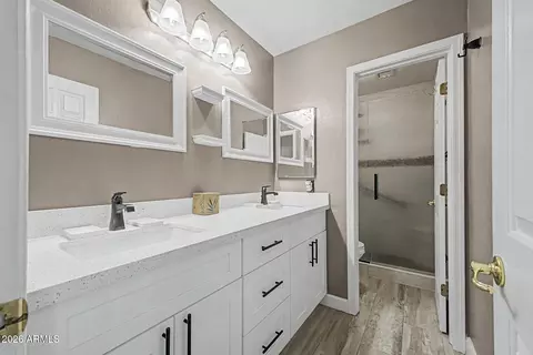 Bath - 6904 E Minton St, Mesa, AZ 85207 photo 3 of 3