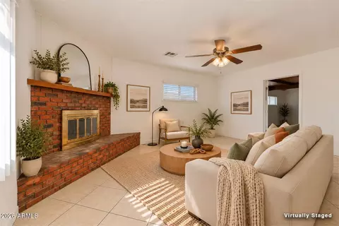 Living - 4518 N 9th Ave, Phoenix, AZ 85013 photo 8 of 8