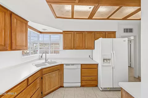 Kitchen - 4518 N 9th Ave, Phoenix, AZ 85013 photo 3 of 3