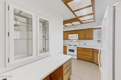 Kitchen - 4518 N 9th Ave, Phoenix, AZ 85013 photo 1 of 3